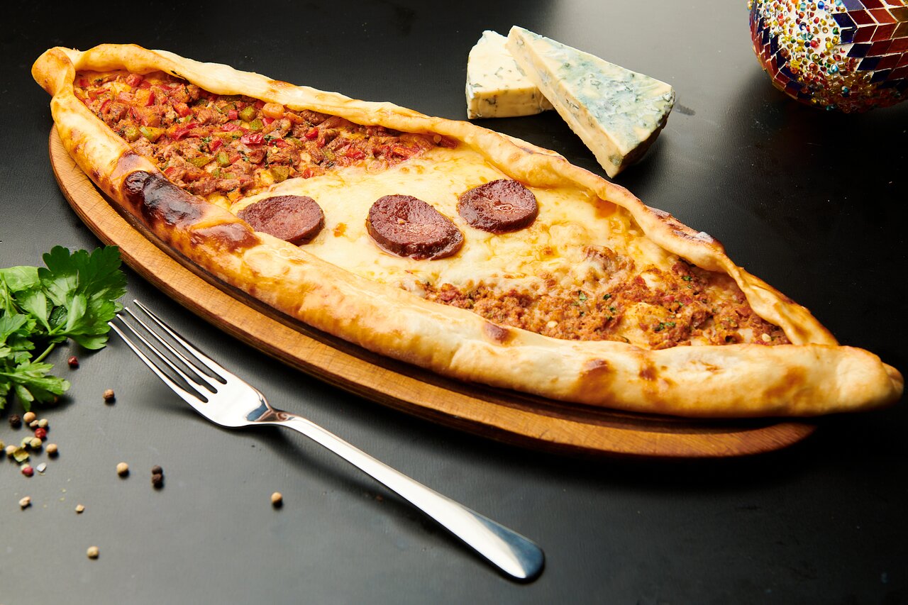 Beylikdüzü Karışık Pide