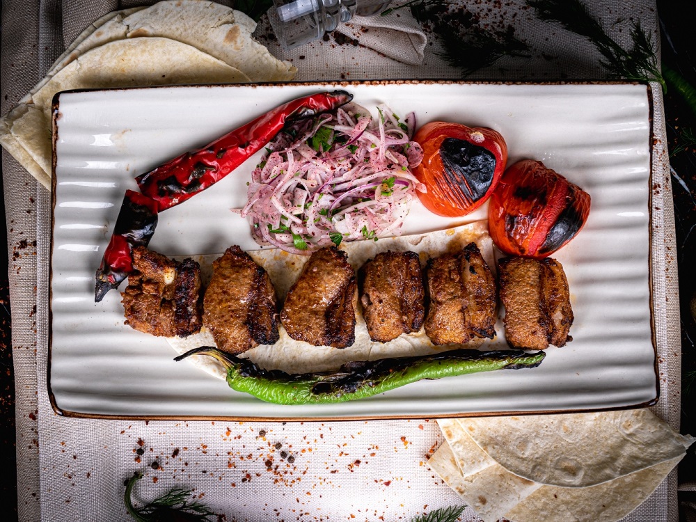 Yağlı Kara — Grand Vadi Beylikdüzü